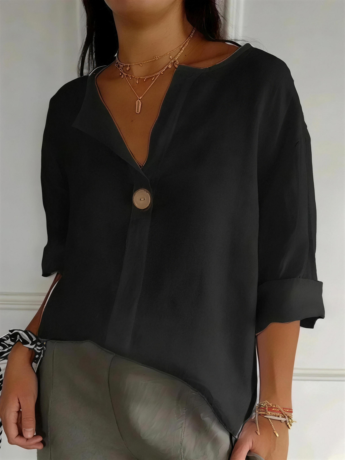 Zamma Relaxed V-Neck Top - 4K - 5
